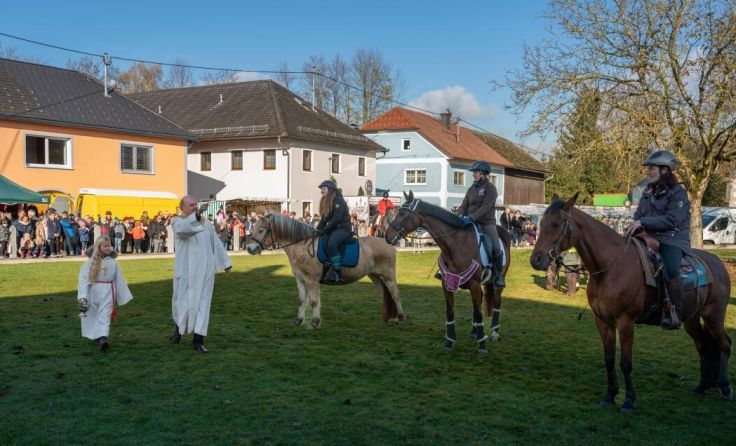 Die Segnung der Pferde. (Foto: Johann Lackner)
