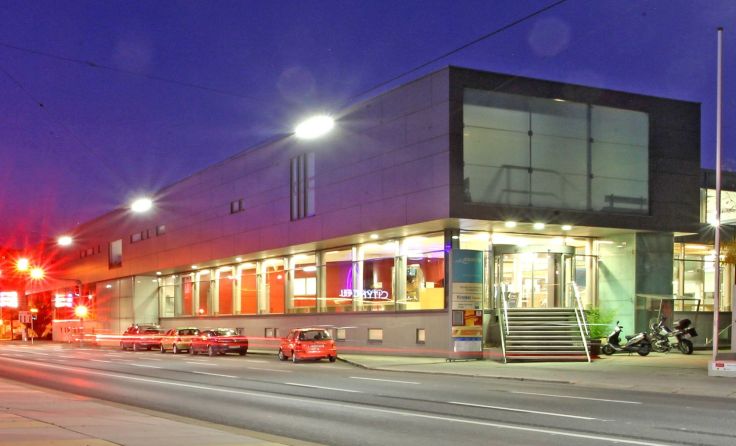 Im Sommer wird in der Aquacity eine neue Wellnessoase errichtet. Foto: Josef Vorlaufer