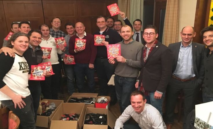 Der RT9 sammelte mit in der Ö3-Wundertüte 550 gebrauchte Handys für Licht ins Dunkel.