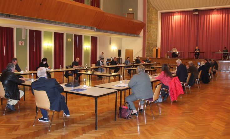 Die Gemeinderatssitzung fand dieses Mal in der Ennser Stadthalle statt. Fotos: Thomas Lettner