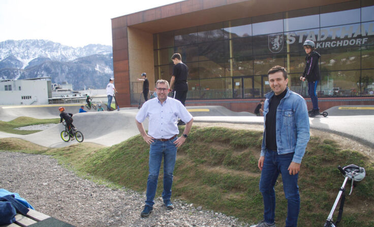 Vizebürgermeister Deleja-Hotko besuchte den Pumptrack in Kirchdorf/Krems. (Foto: SPÖ Enns)