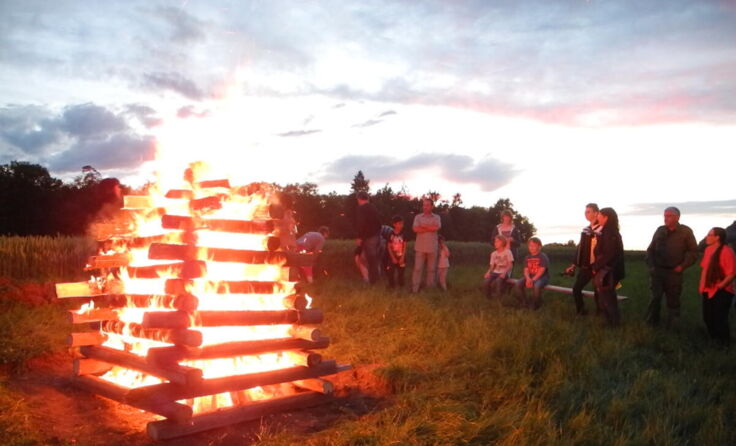 Das Grüne Feuer findet am Stauseeufer statt. (Foto: Peter Arbeithuber)