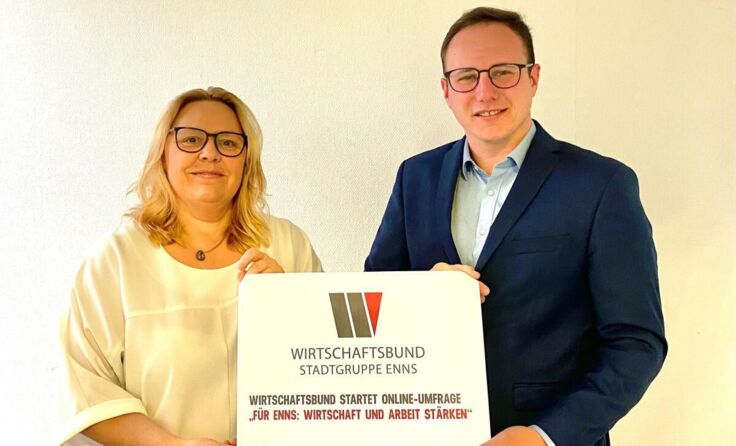 WB-Obfrau Alexandra Saidnader und Wirtschafts-Stadtrat Gregor Eckmayr (Foto: WB Enns)