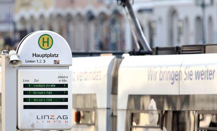 Straßenbahnhaltestelle - Hauptplatz Foto: Weihbold