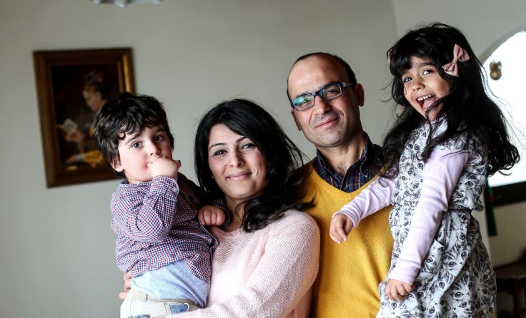 Familienvater Issa Dada ist einer jener, die Arbeit gefunden haben. Foto: Weihbold