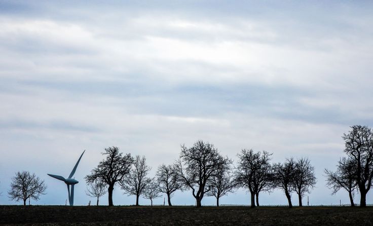 Auch bei der Windkraft wird es zu Einschnitten kommen. Foto: Weihbold
