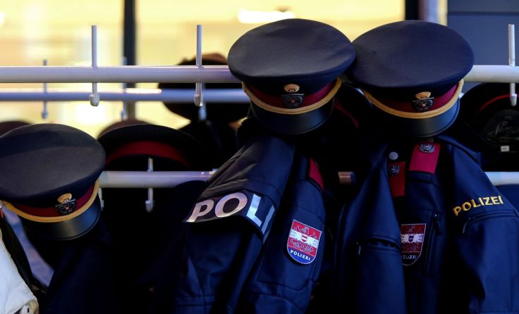 In Linz fehlen 80 – schon budgetierte – Polizisten. Foto: Weihbold