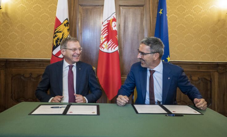 Landeshauptmann Thomas Stelzer und Landeshauptmann Arno Kompatscher (Foto: Land OÖ/Mayrhofer)