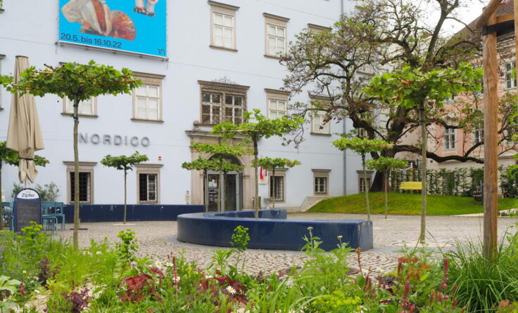Der Vorplatz des Nordico Stadtmuseums wird umbenannt. (Foto: Tips/Stadler)