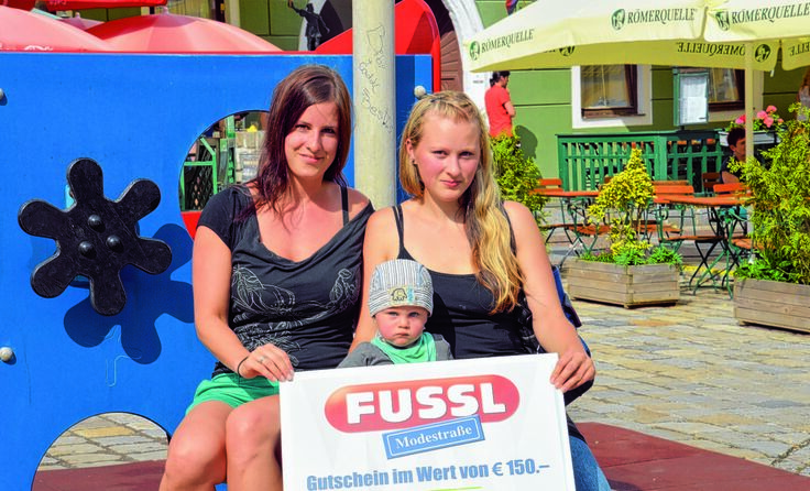 Gewinnerin Christine Pöll mit ihrem eineinhalbjährigen Sohn Fabian.