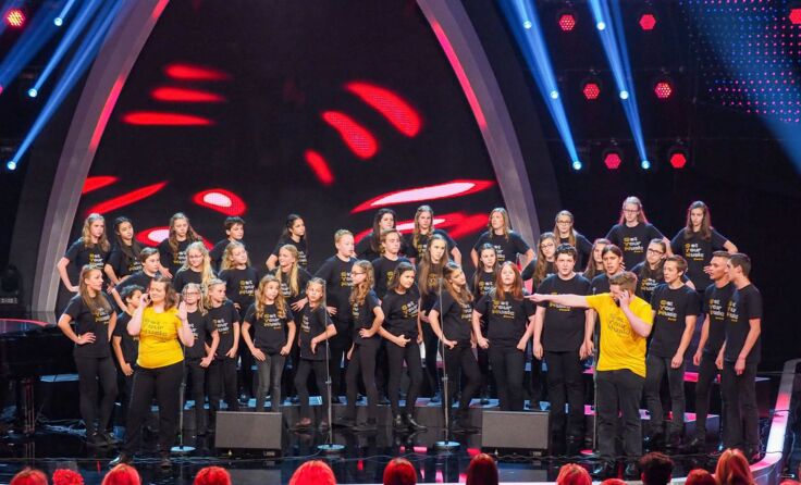 Der Gym-Schulchor beim großen Auftritt. Foto: ORF/Roman Zach-Kiesling