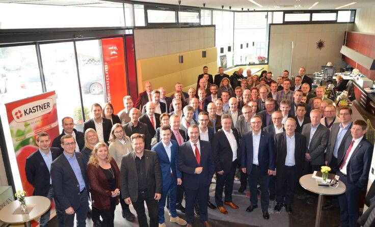 Die Führungskräfte feierten den Jahresstart 2017. Foto: Kastner