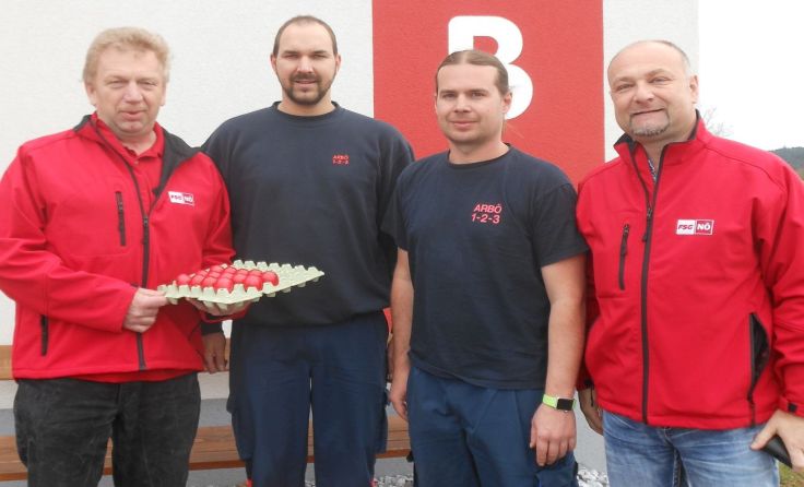 V.l.: Engelbert Artner (FSG), Alexander Stöger, Stefan Schübl, Franz Steindl (FSG). Foto: FSG