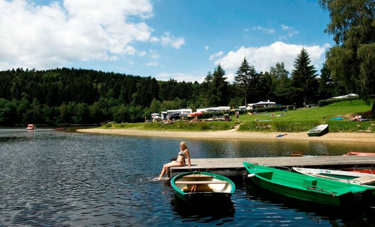Ohne Bedenken kann man im "ausgezeichneten" Dobrastausee in Pölla plantschen. Foto: MG Pölla