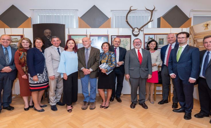 Die prominent besetzte Eröffnung der Sonderausstellung am 1. Mai. Foto: Josef Polleroß