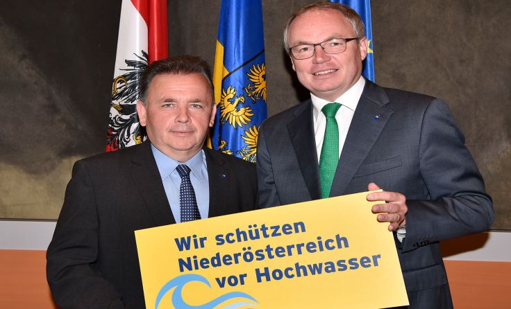 V.l.: Landtagsabgeordneter Franz Mold und LH-Stellvertreter Stephan Pernkopf; Foto: NLK/Reinberger