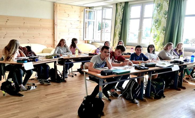 Die erste Holzklasse ist fertig, die nächste wird in diesem Schuljahr umgestaltet. Fotos: NMS