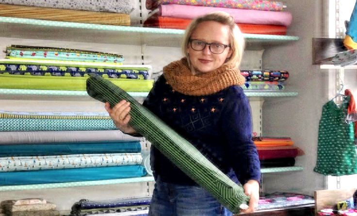 Inhaberin Kathrin Deibler freut sich auf die kommende, kreative Zeit; Foto: Glückstoff