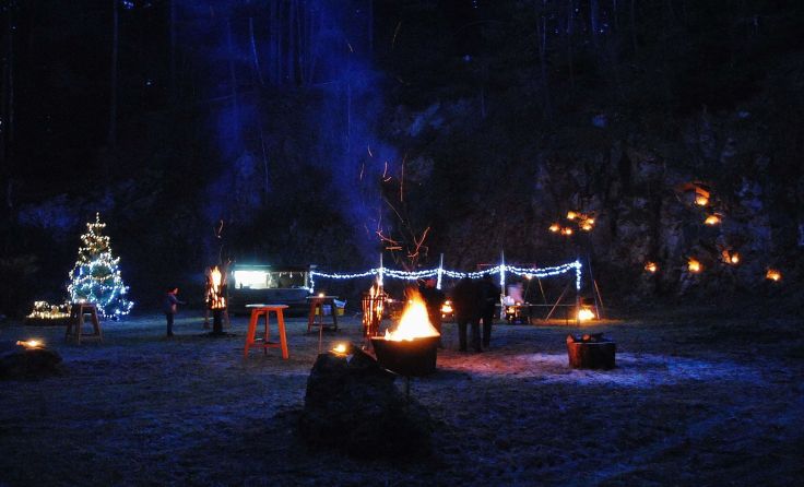 Gewandert wird zur Alten Sandgrube beim Stausee; Foto: G. Geisberger