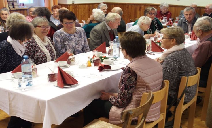 Adventfeier der Senioren; Fotos: Senioren Pfarre Stift Zwettl