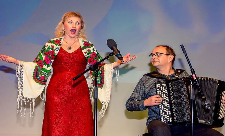 Kateryna Lyashenko / Mezzosopran und Yevgenij Kobyakov / Akkordeon.