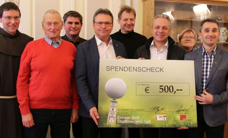 500 Euro wurde an den Sozialfond „Ennser helfen Ennsern“ übergeben.