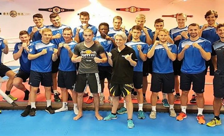 Blau Weiß-Kicker schwitzten im Ring Foto: Happy Fight Enns