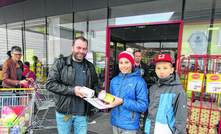 Bei der Spendenaktion heuer im März. Foto: OÖRK/Bezirksstelle UU