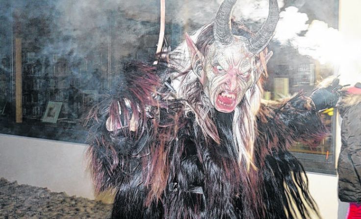 Die Asperg-Teufel kommen am Samstag, 18 Uhr, zum Perchtenlauf. Foto: Durstberger/Auberger