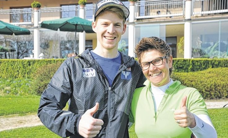 V.l.: Skispringer Michael Hayböck und GC-Präsidentin Sonja Stärk Foto: Regina Senk