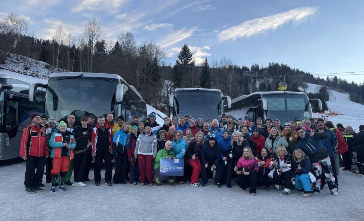 Tolle Stimmung herrschte bei den Teilnehmern des Tips-Leser-Skitags. (Foto: Tips)