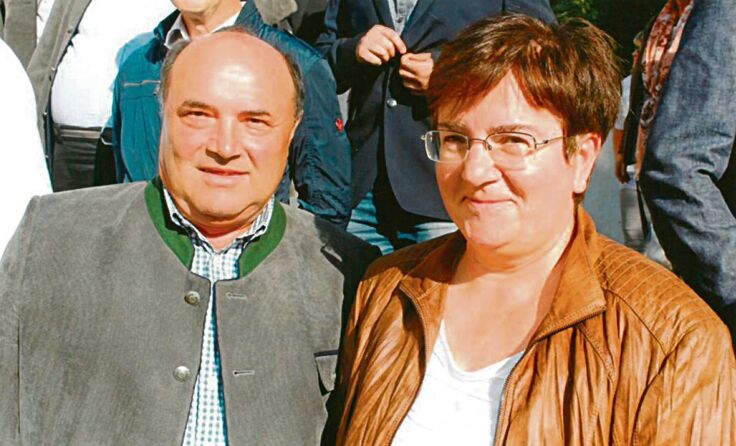 In der Pension, aber nicht im Ruhestand: Walter Hackl mit seiner Ehefrau Eva