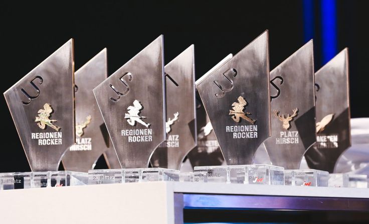 Attraktive Trophäen erwarten die Gewinner des Jungunternehmerpreises 2018. Foto: Cityfoto