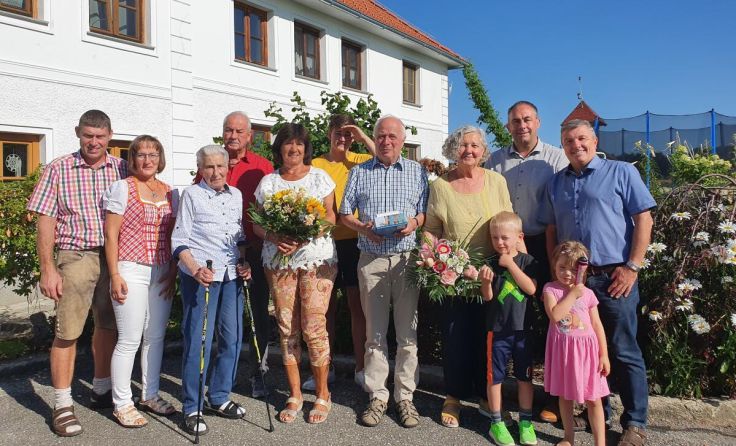 Feierstunde für die treuen Gäste (Foto: Hans Hinterreiter)