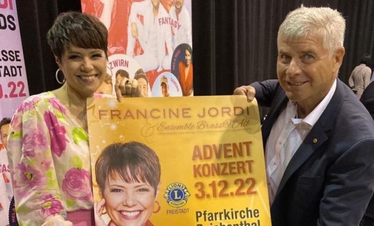 Francine Jordi mit Peter Haselberger (Foto: Lions Club Freistadt)