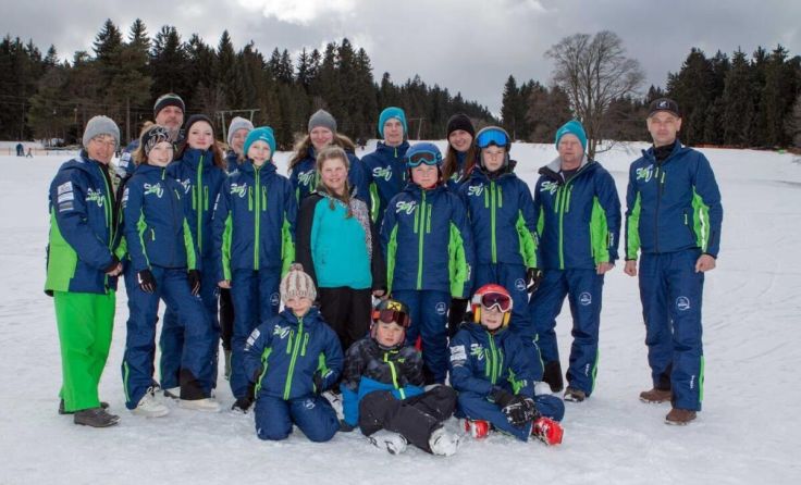 Motiviert für die Rennen im Jänner: Das Schiteam des SV Sandl (Foto: SV Sandl)