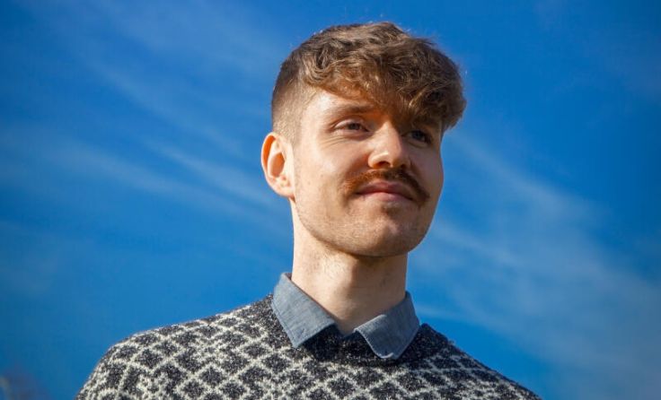 Sensibler Looser im Norwegerpullover: Benedikt Mitmannsgruber (Foto: Anna Sophie Koelbl)