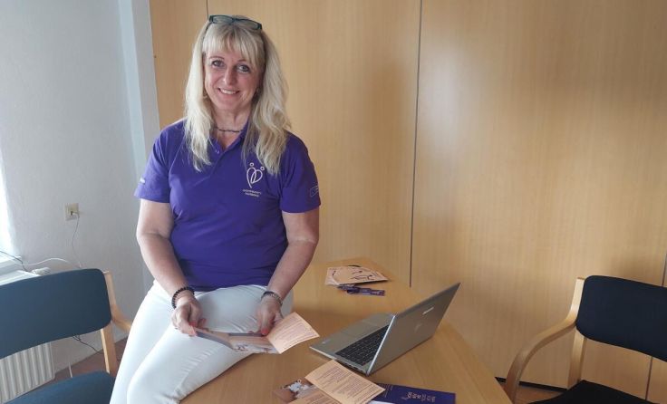 Helene Arnold weiß Abhilfe für viele Hindernisse im Alltag. (Foto: Claudia Greindl)
