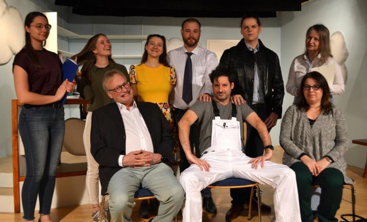 Das Theater-Ensemble der neuen Komödie. (Foto: Theater Schönau)