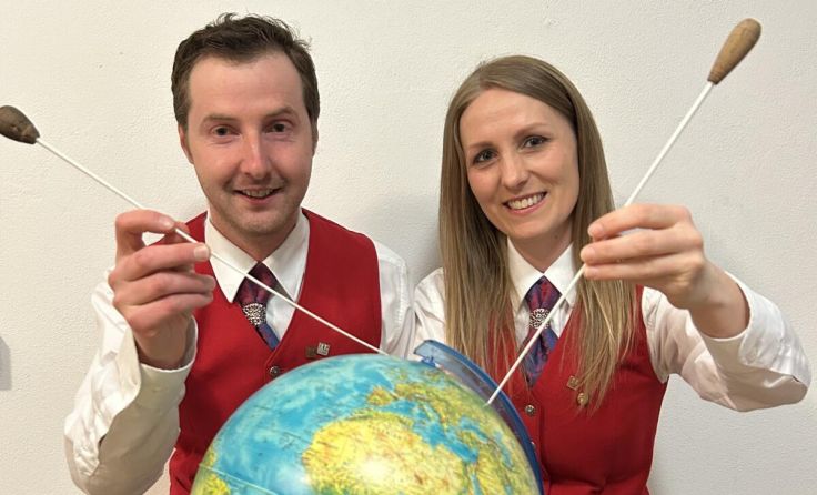 Reinhard Ölinger und Martina Leimlehner laden zur musikalischen Weltreise ein. (Foto: privat)
