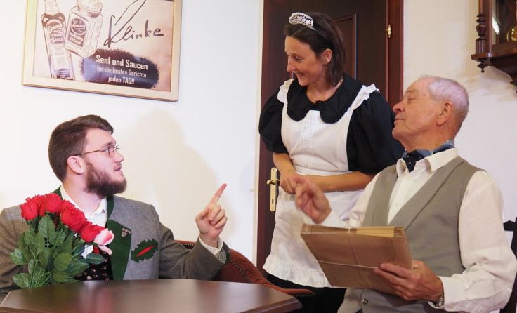 Fabrikant Klinke steckt gewaltig in der Klemme... (Foto: Theatergruppe Unterweißenbach)