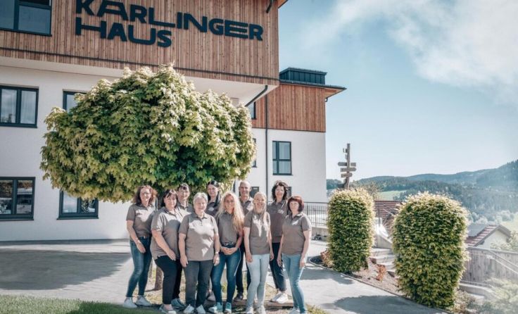 Das Team des Karlingerhauses freut sich auf viele Besucher am Tag der offenen Tür. (Foto: privat)