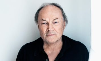 Klaus Maria Brandauer liest in Mauthausen zum Gedenken an Mühlviertler Menschenhatz