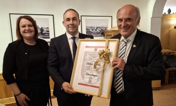 Ehrenbürgerwürde für Bürgermeister a. D. Hubert Tischler aus Bad Zell