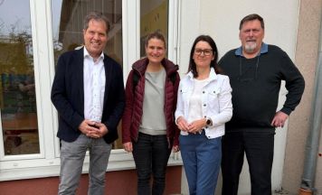 Freistädter Bürgerliste und ÖVP-Frauen finanzierten neue Sandkiste für Volksschule 2