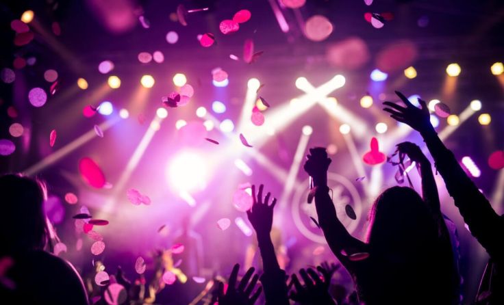 Loca People Party: Mehr als zehn Acts und DJs sind dabei. (Foto: bernardbodo/Adobe Stock)