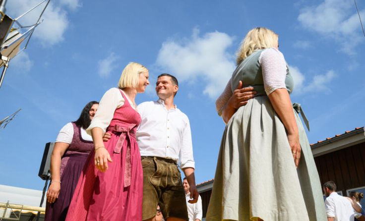 Beim Volkskulturfest darf auch getanzt werden. (Foto: Team Fotokerschi/Werner Kerschbaummayr)