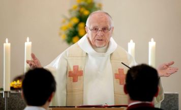 Pfarrer emeritus Josef Zauner feiert 90. Geburtstag