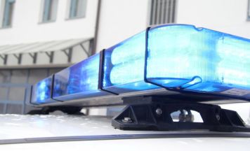 Zwei Verletzte bei Kollision mit Lkw in Schönau