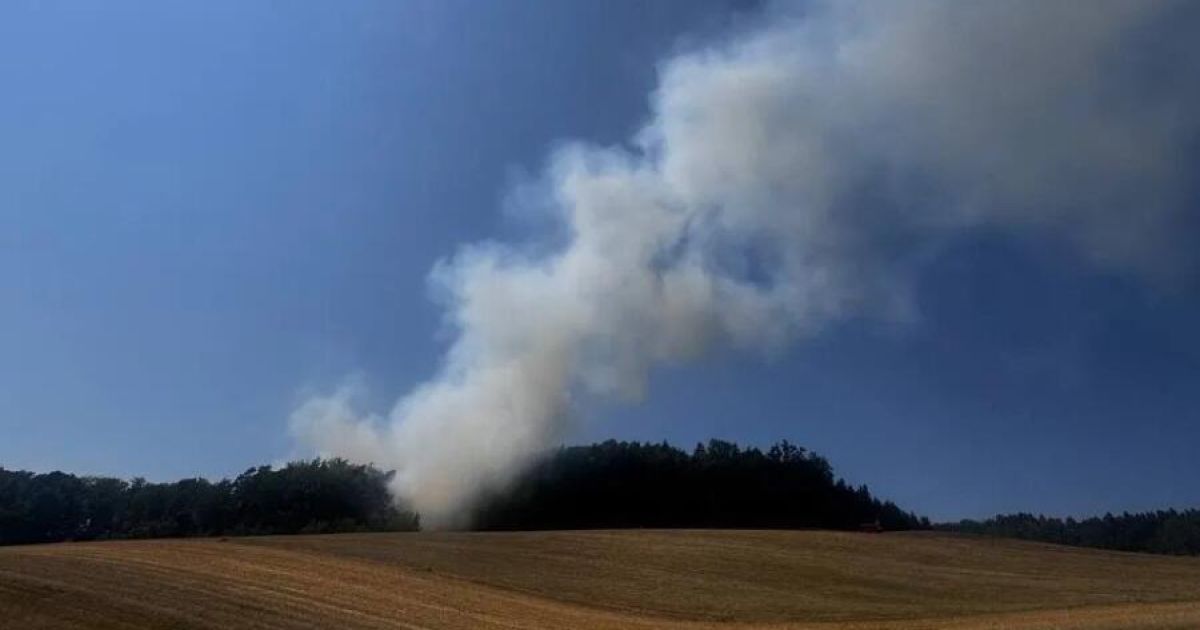 16 fire departments are battling a forest fire in Tragwein